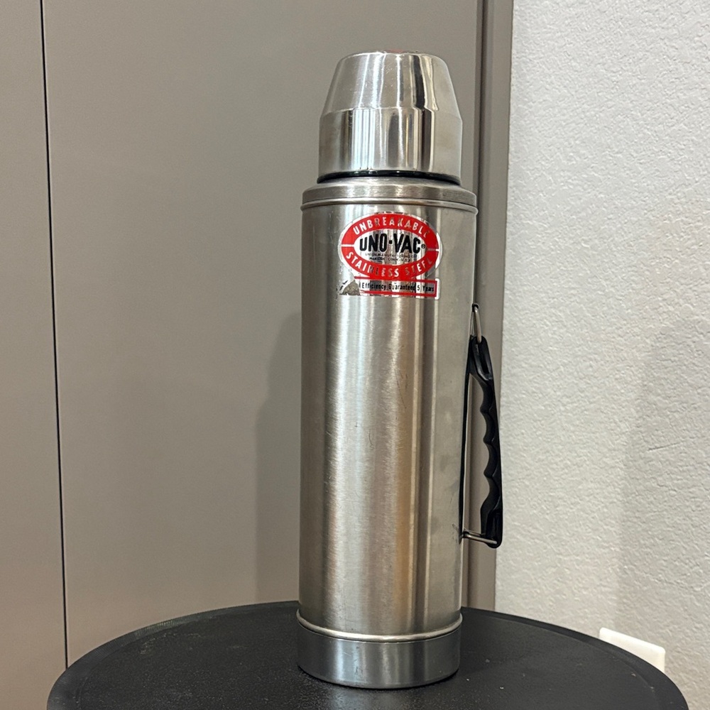 Vintage UNO-VAC Thermos SS  Union MFG USA 🇺🇸 Unbreakable 16” tall, holds 64 oz